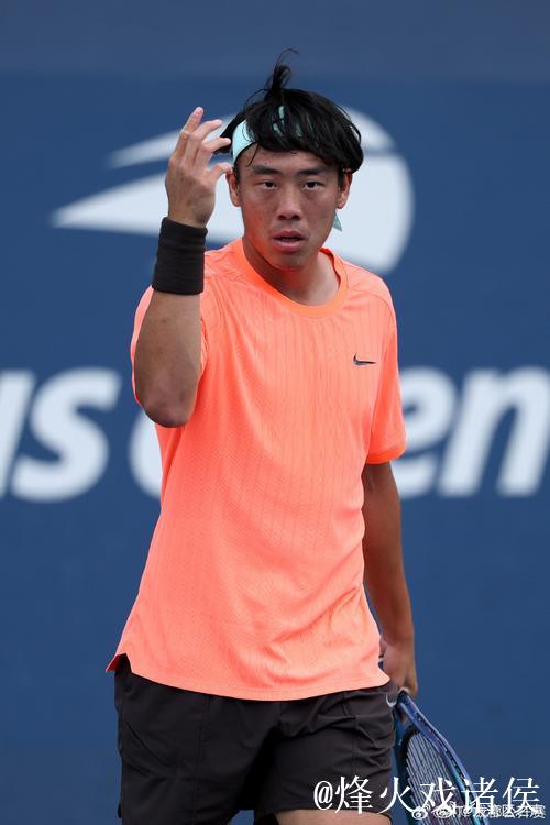 香港赛举行名人网球大师赛 商竣程黄泽林分享网球喜悦 香港赛举行名人网球大师赛 商竣程黄泽林分享网球喜悦